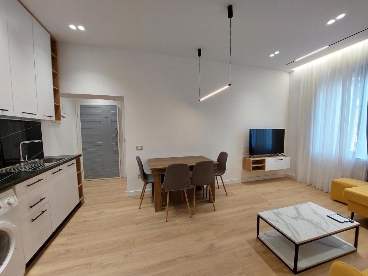 Luxury Apartments Blloku Tirana Exterior photo