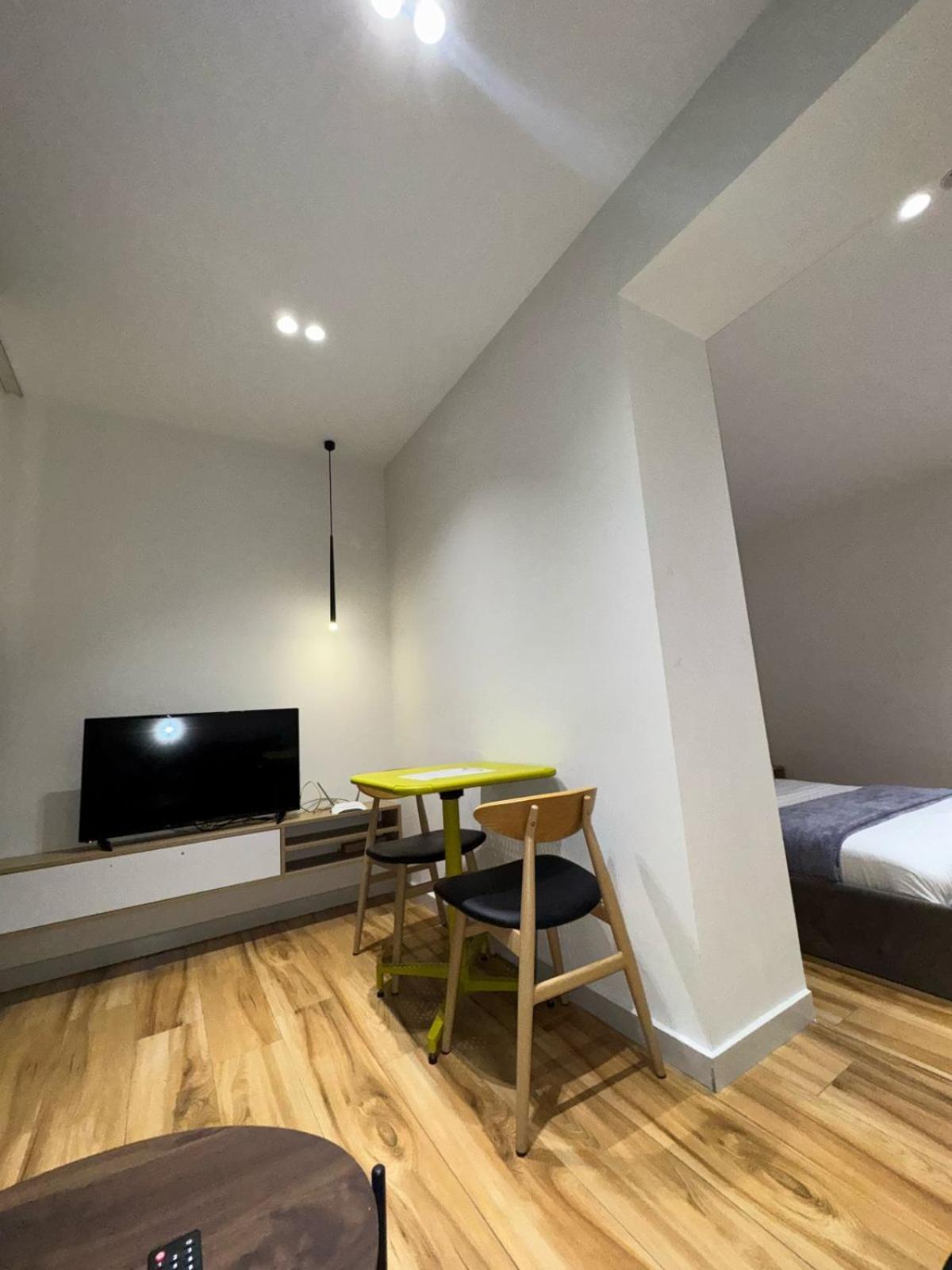 Luxury Apartments Blloku Tirana Exterior photo